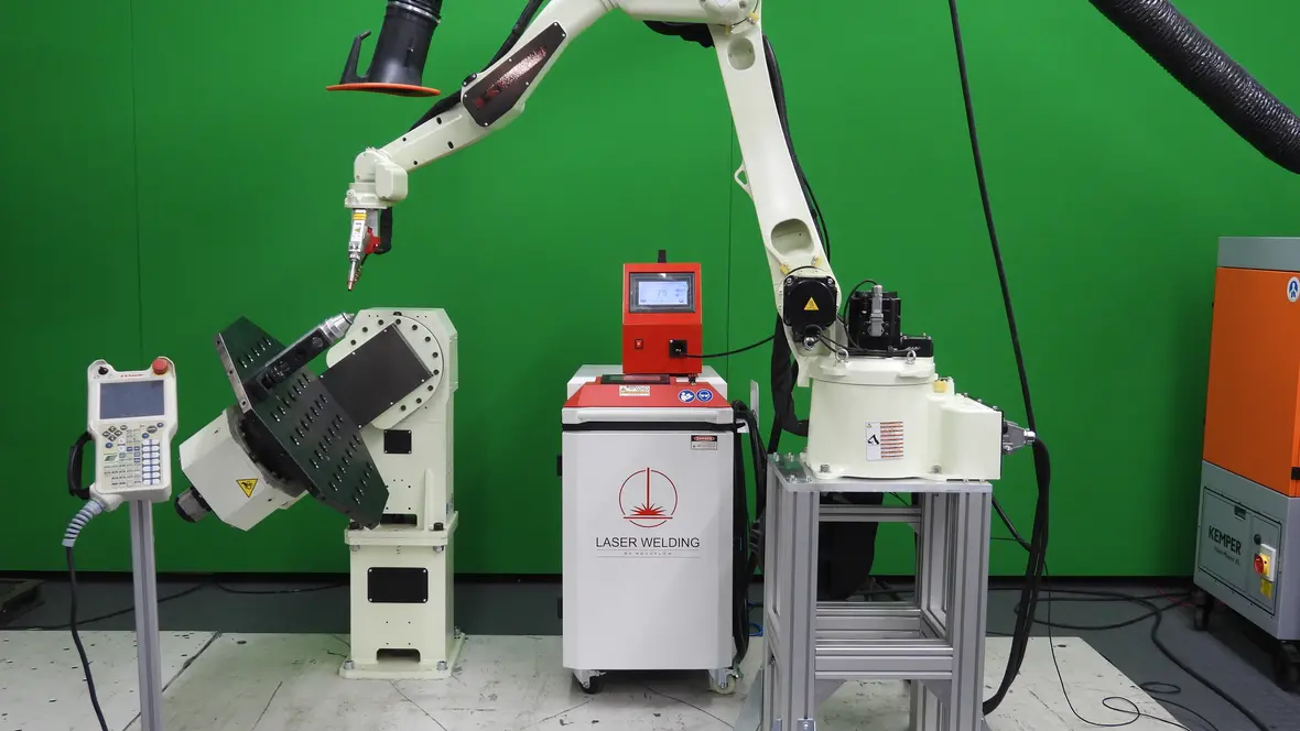 novoflow-kawasaki-kobot-automatisiertes-laserschweissen