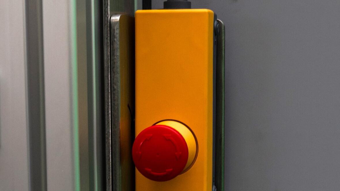 laserschutzkabine-zweikreis-notaus